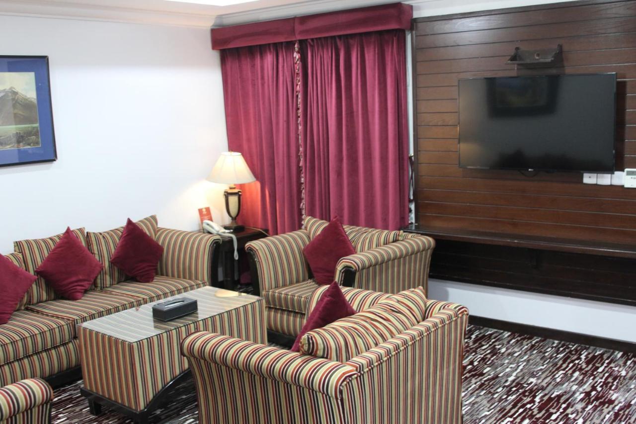 Carawan Al Khaleej Hotel Olaya Riad Exterior foto