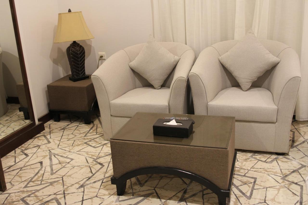 Carawan Al Khaleej Hotel Olaya Riad Exterior foto