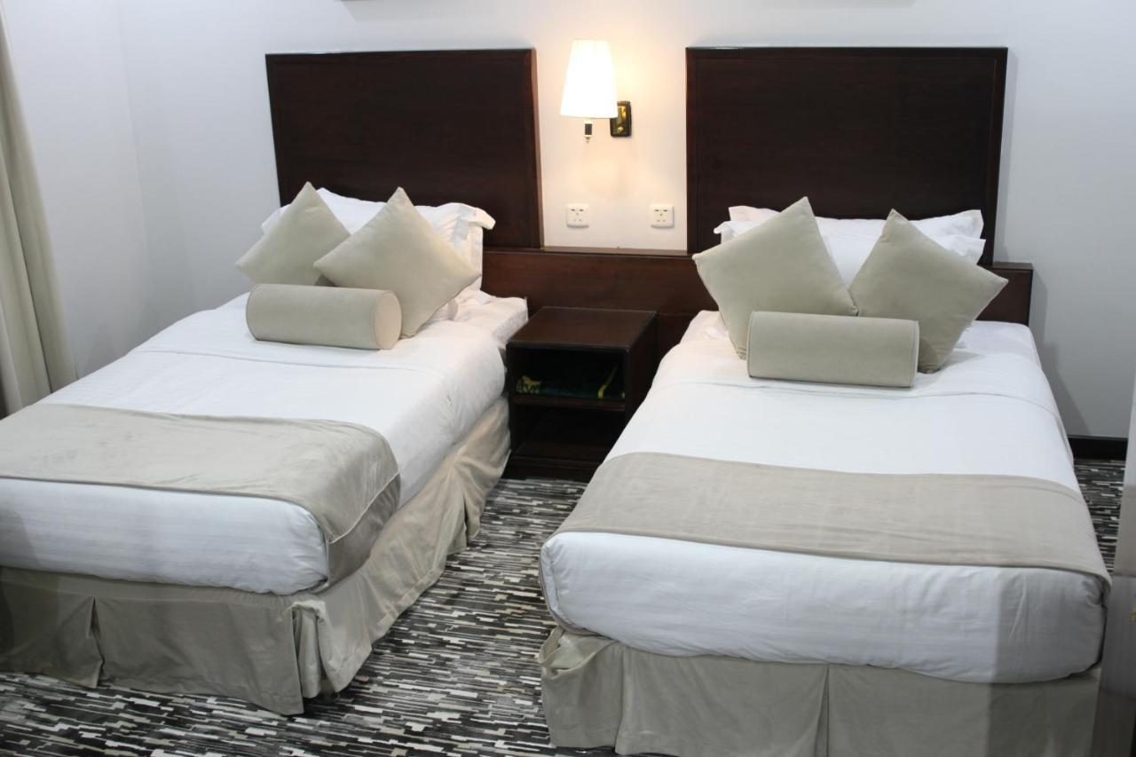 Carawan Al Khaleej Hotel Olaya Riad Exterior foto