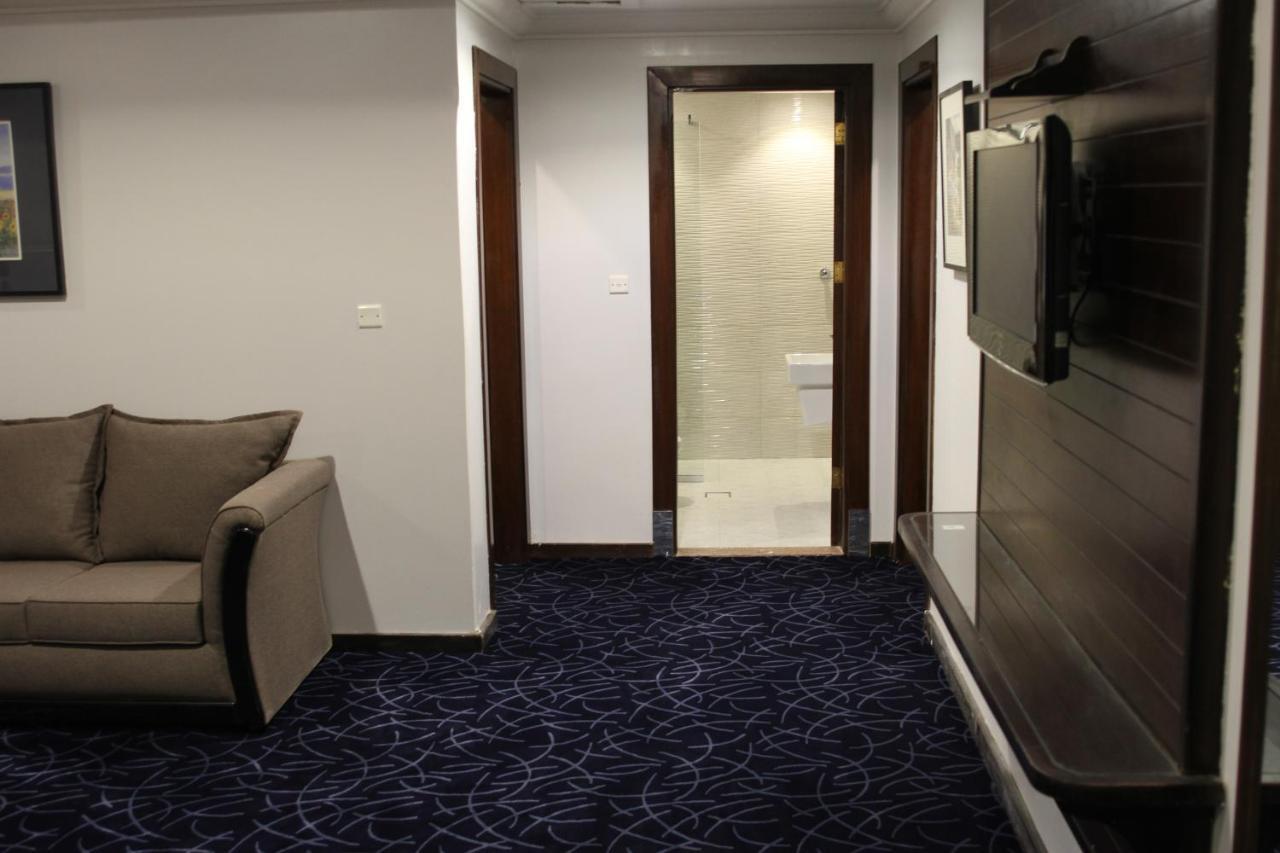 Carawan Al Khaleej Hotel Olaya Riad Exterior foto