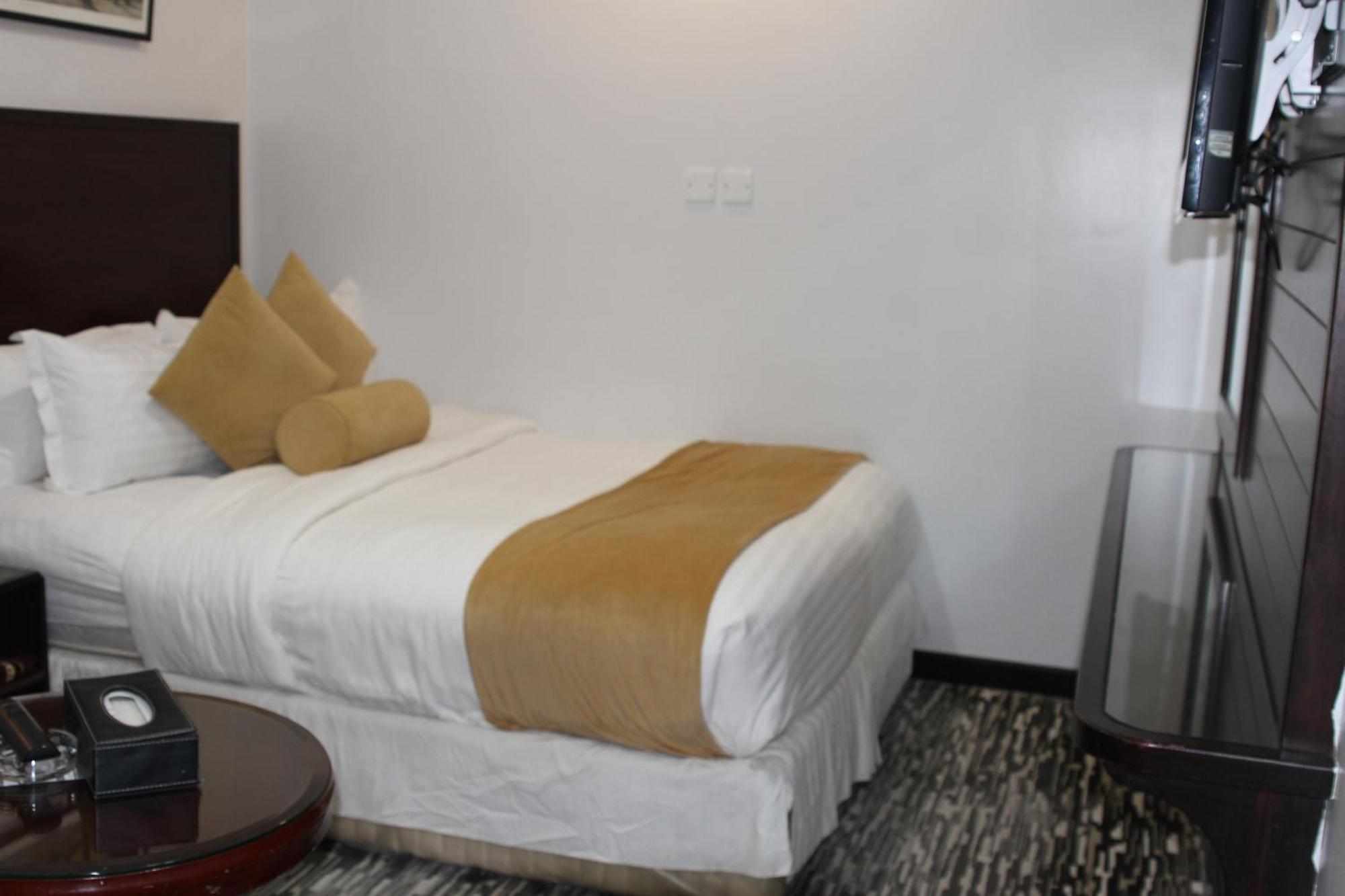 Carawan Al Khaleej Hotel Olaya Riad Exterior foto