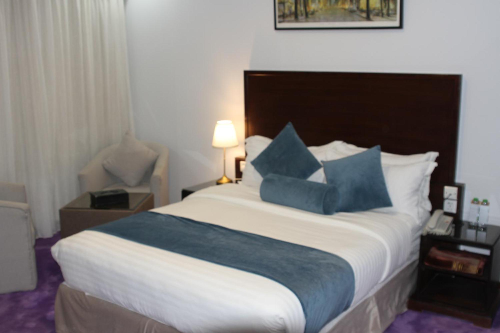 Carawan Al Khaleej Hotel Olaya Riad Exterior foto